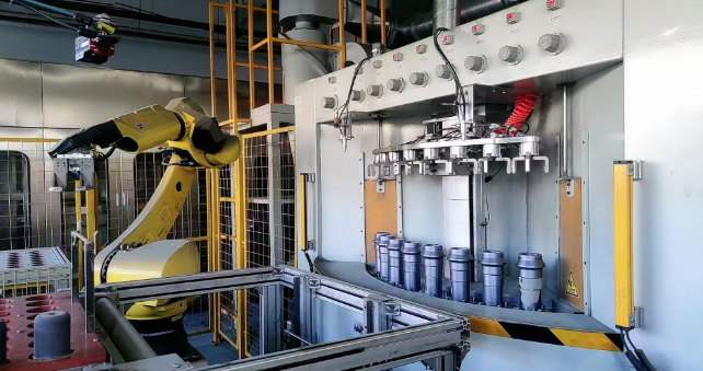 南岸喷砂机快速换料技巧 节省施工时间